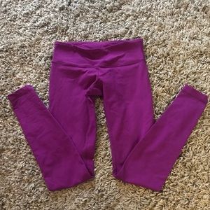 SOLD Lululemon Wonder leggings